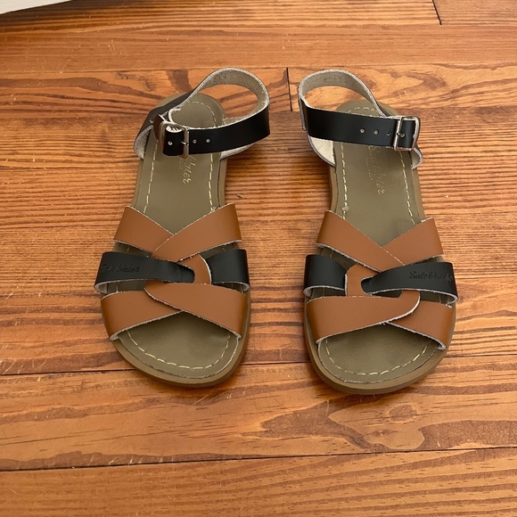 Salt Water Sandals by Hoy Shoes - Salt Water by Hoy Shoe sandals, black and brown, flat, size 7